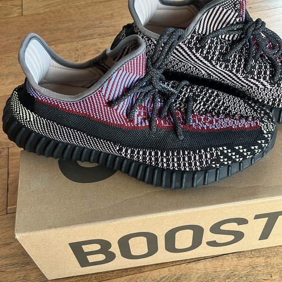 Yeezy Boost 350 V2 'Yecheil Reflective' - Picture 2 of 6